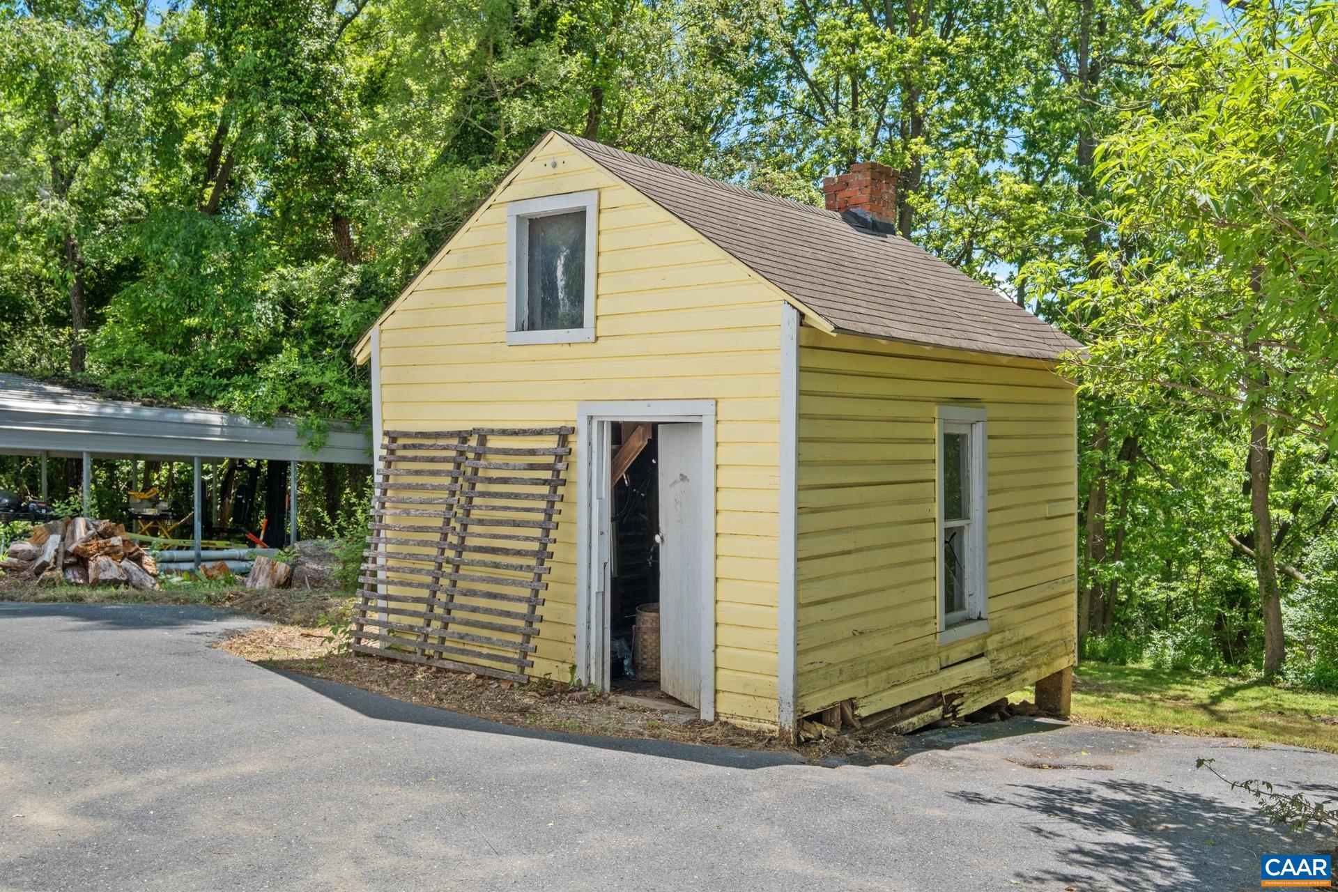 2010 WHITE BRIDGE RD, WAYNESBORO, Virginia 22980, 4 Bedrooms Bedrooms, ,1 BathroomBathrooms,Residential,2010 WHITE BRIDGE RD,664251 MLS # 664251