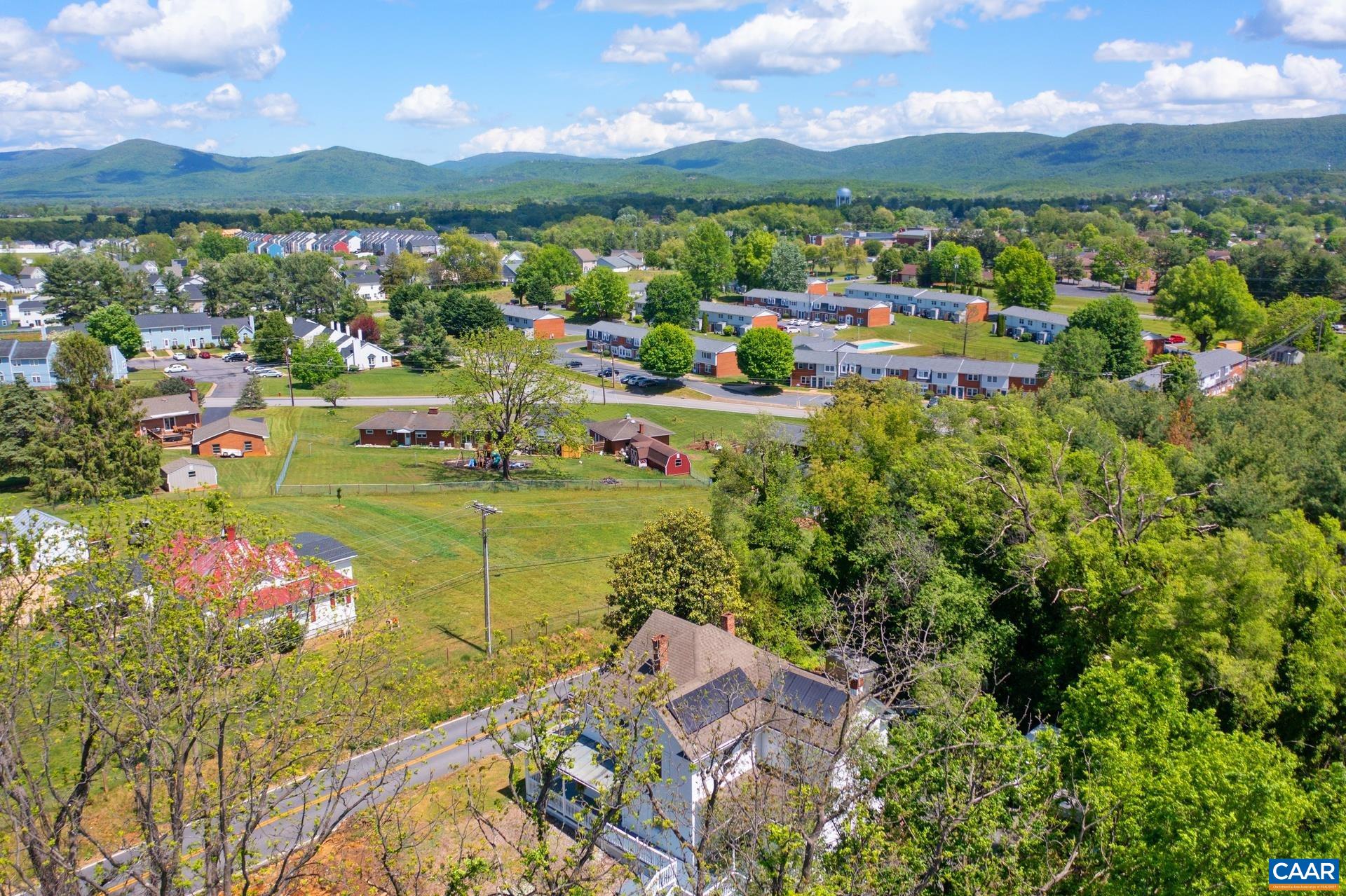 2010 WHITE BRIDGE RD, WAYNESBORO, Virginia 22980, 4 Bedrooms Bedrooms, ,1 BathroomBathrooms,Residential,2010 WHITE BRIDGE RD,664251 MLS # 664251
