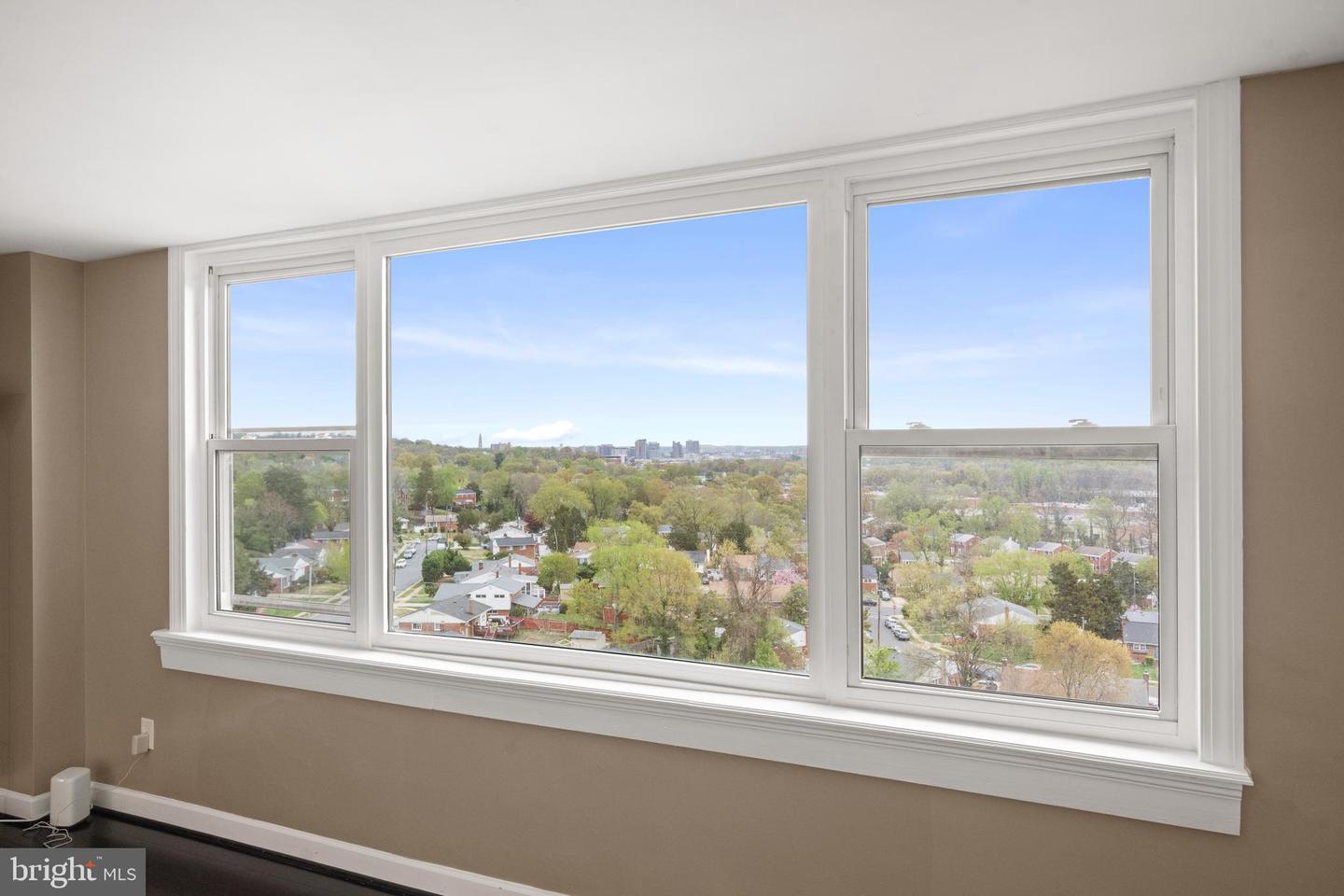 4600 DUKE ST #1300, ALEXANDRIA, Virginia 22304, 1 Bedroom Bedrooms, ,1 BathroomBathrooms,Residential,For sale,4600 DUKE ST #1300,VAAX2043828 MLS # VAAX2043828