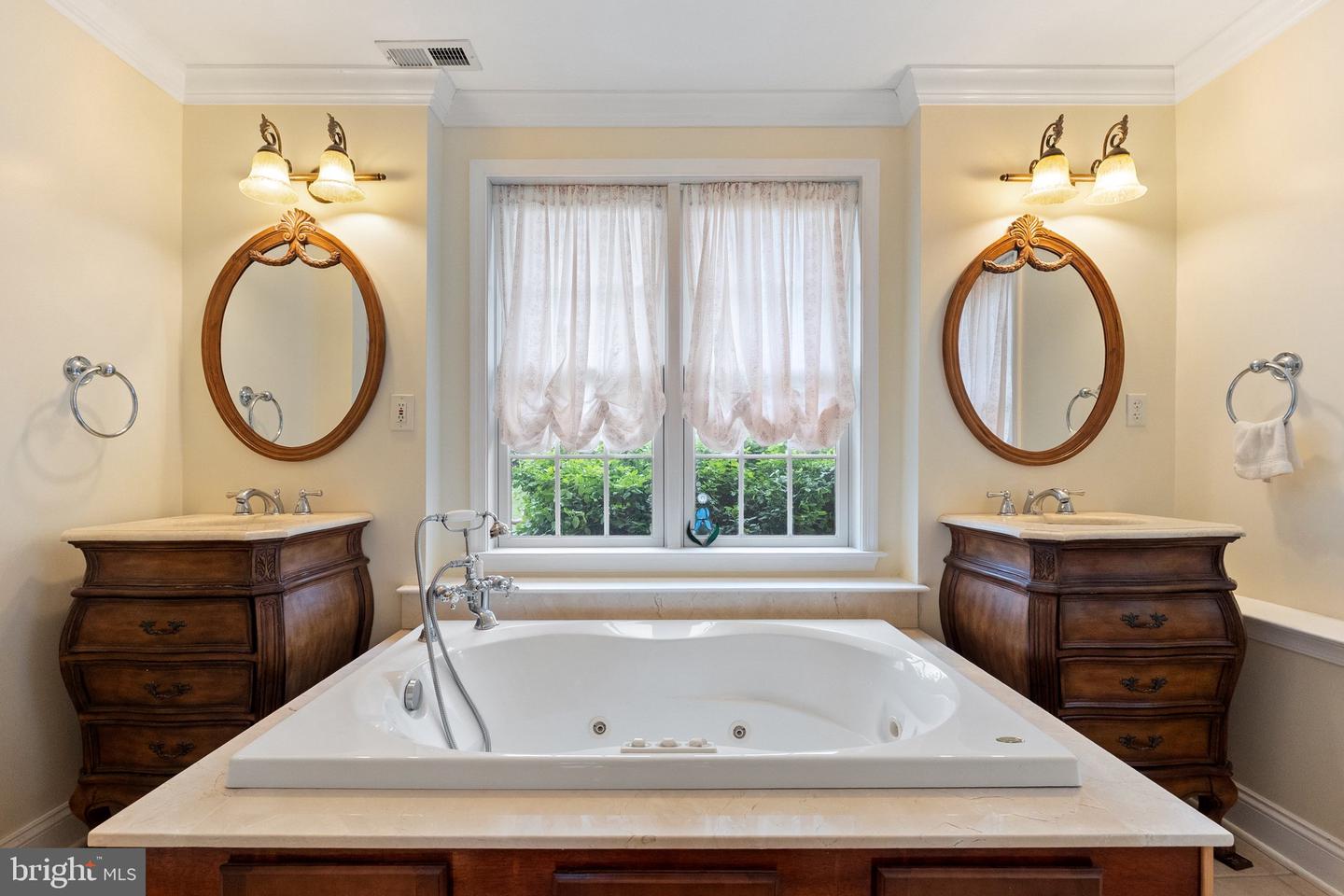 20268 ROLAND CT, LEESBURG, Virginia 20175, 3 Bedrooms Bedrooms, ,4 BathroomsBathrooms,Residential,For sale,20268 ROLAND CT,VALO2093234 MLS # VALO2093234