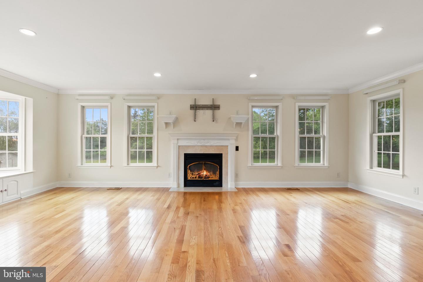 20268 ROLAND CT, LEESBURG, Virginia 20175, 3 Bedrooms Bedrooms, ,4 BathroomsBathrooms,Residential,For sale,20268 ROLAND CT,VALO2093234 MLS # VALO2093234