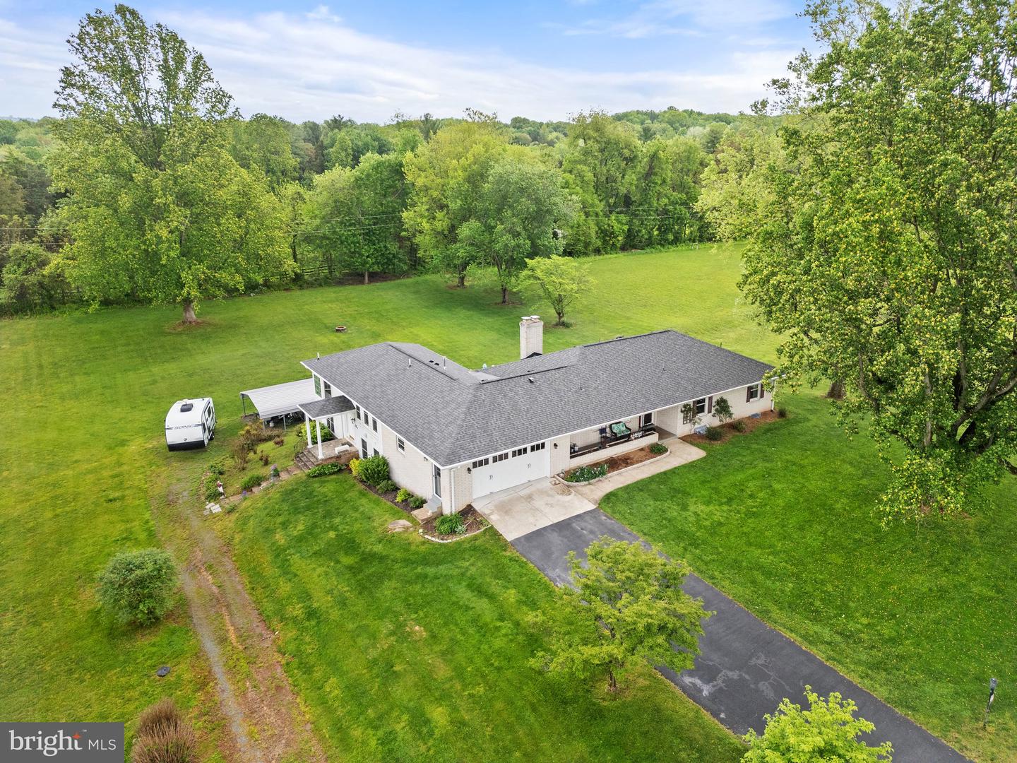20268 ROLAND CT, LEESBURG, Virginia 20175, 3 Bedrooms Bedrooms, ,4 BathroomsBathrooms,Residential,For sale,20268 ROLAND CT,VALO2093234 MLS # VALO2093234