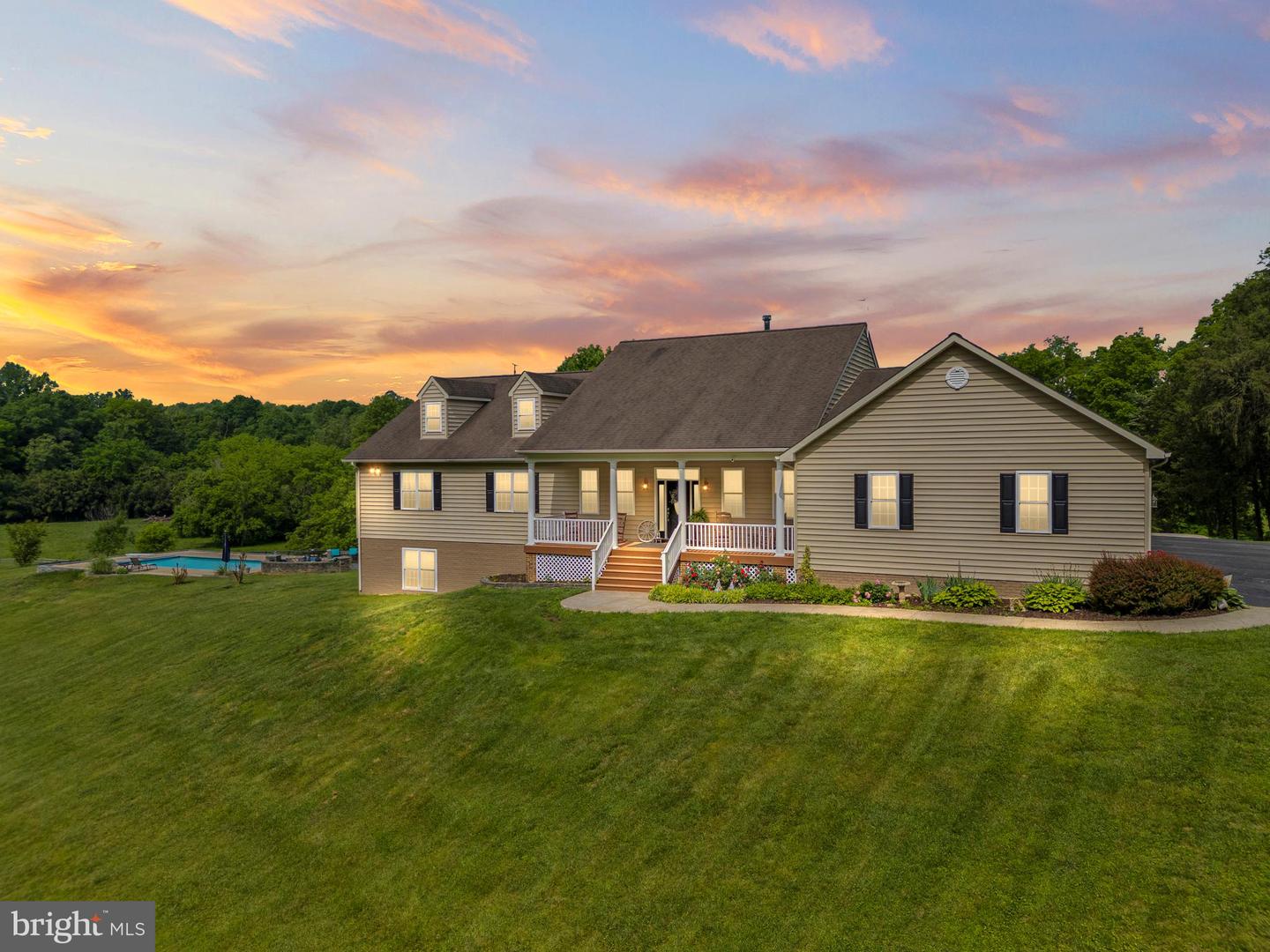 7312 OAK LN, MARSHALL, Virginia 20115, 4 Bedrooms Bedrooms, ,3 BathroomsBathrooms,Farm,For sale,7312 OAK LN,VAFQ2016554 MLS # VAFQ2016554
