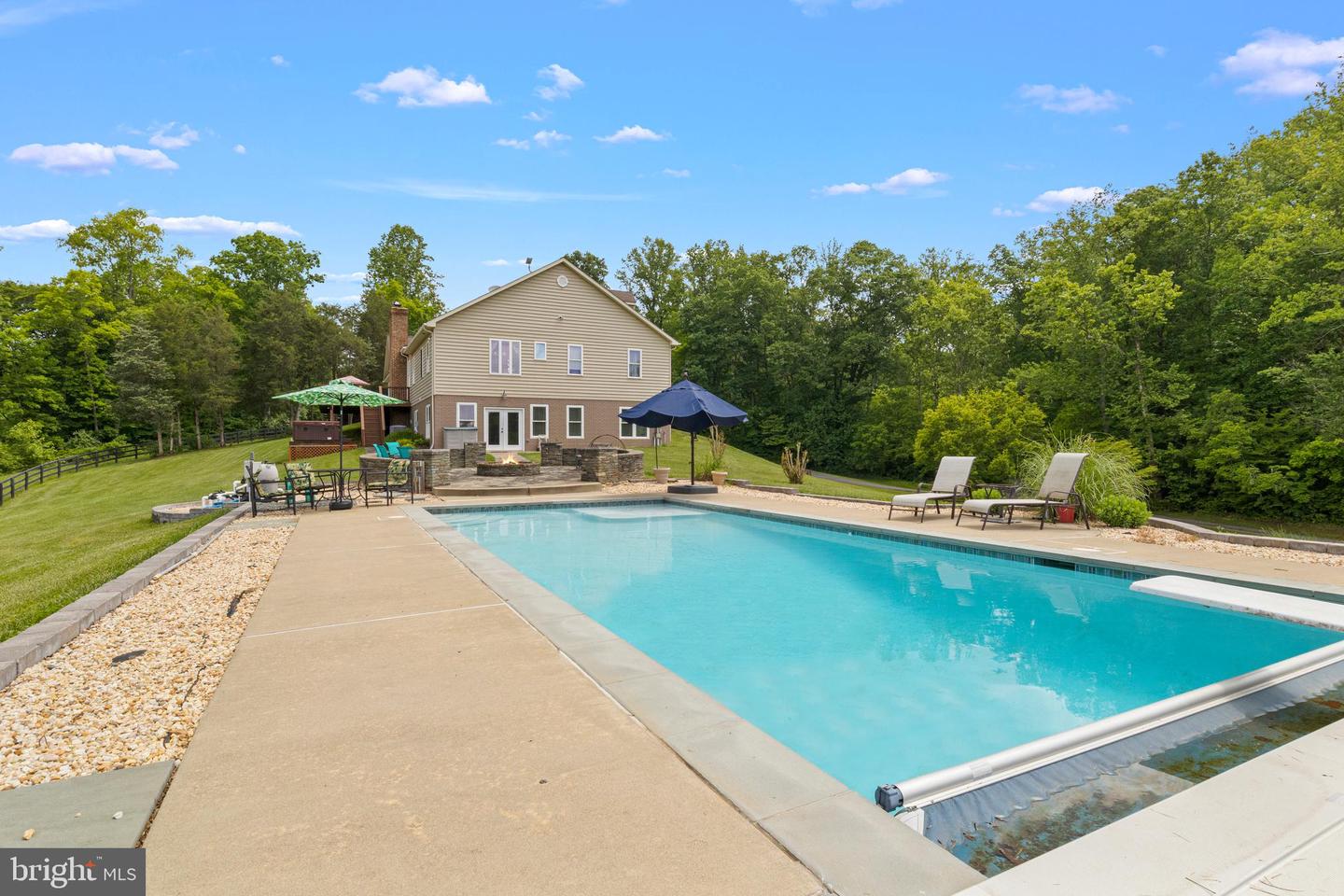 7312 OAK LN, MARSHALL, Virginia 20115, 4 Bedrooms Bedrooms, ,3 BathroomsBathrooms,Farm,For sale,7312 OAK LN,VAFQ2016554 MLS # VAFQ2016554
