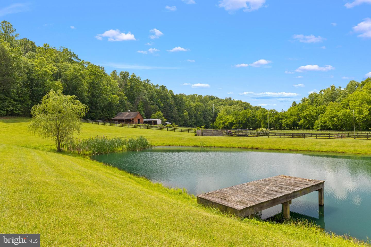 7312 OAK LN, MARSHALL, Virginia 20115, 4 Bedrooms Bedrooms, ,3 BathroomsBathrooms,Farm,For sale,7312 OAK LN,VAFQ2016554 MLS # VAFQ2016554