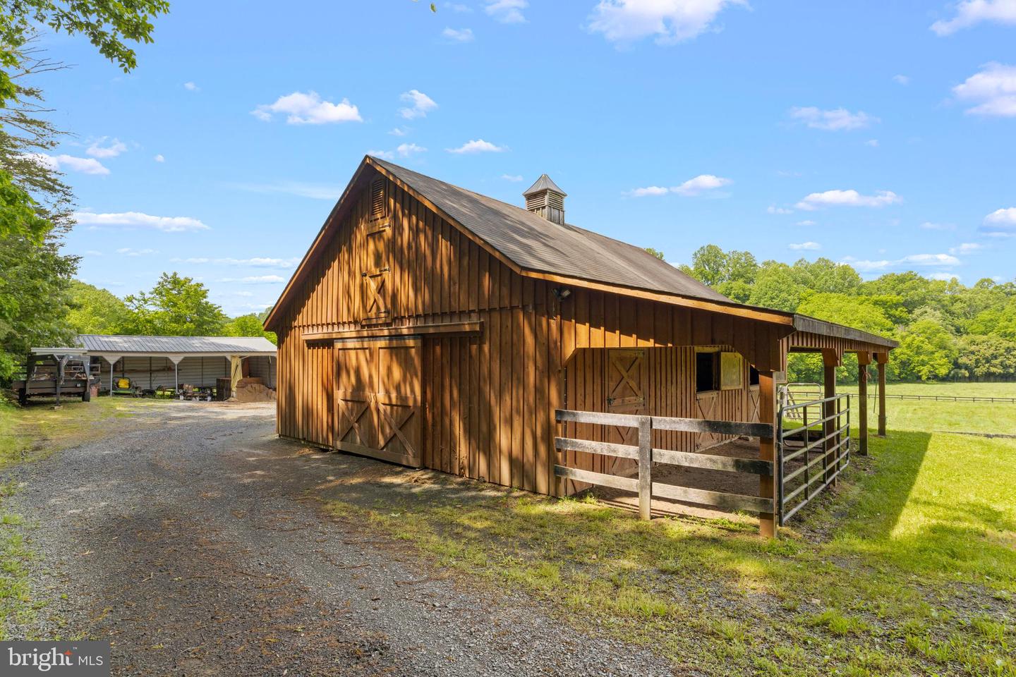 7312 OAK LN, MARSHALL, Virginia 20115, 4 Bedrooms Bedrooms, ,3 BathroomsBathrooms,Farm,For sale,7312 OAK LN,VAFQ2016554 MLS # VAFQ2016554