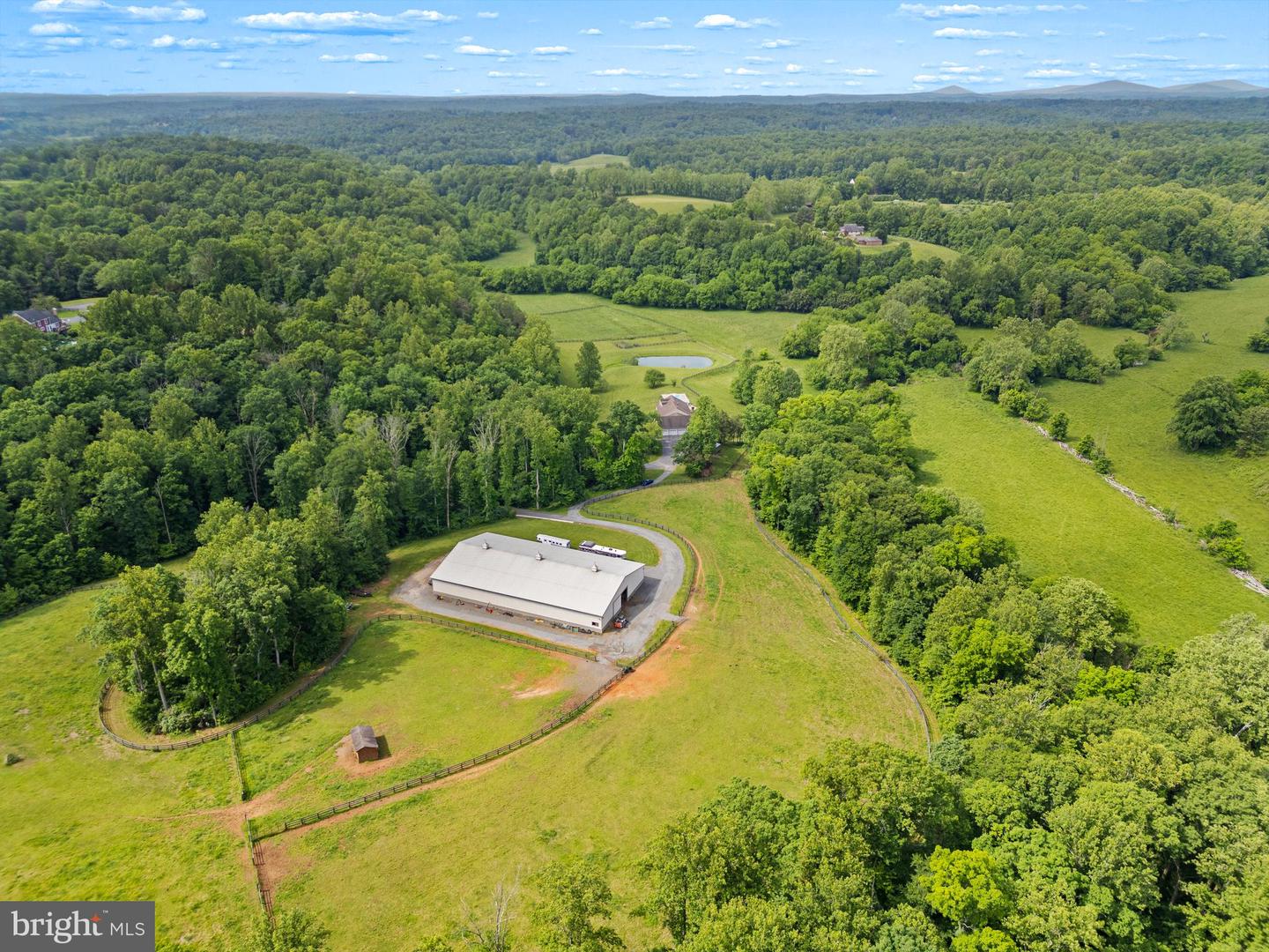 7312 OAK LN, MARSHALL, Virginia 20115, 4 Bedrooms Bedrooms, ,3 BathroomsBathrooms,Farm,For sale,7312 OAK LN,VAFQ2016554 MLS # VAFQ2016554
