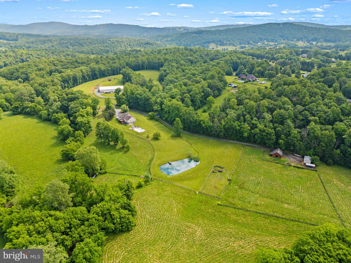 7312 OAK LN, MARSHALL, Virginia 20115, 4 Bedrooms Bedrooms, ,3 BathroomsBathrooms,Farm,For sale,7312 OAK LN,VAFQ2016554 MLS # VAFQ2016554