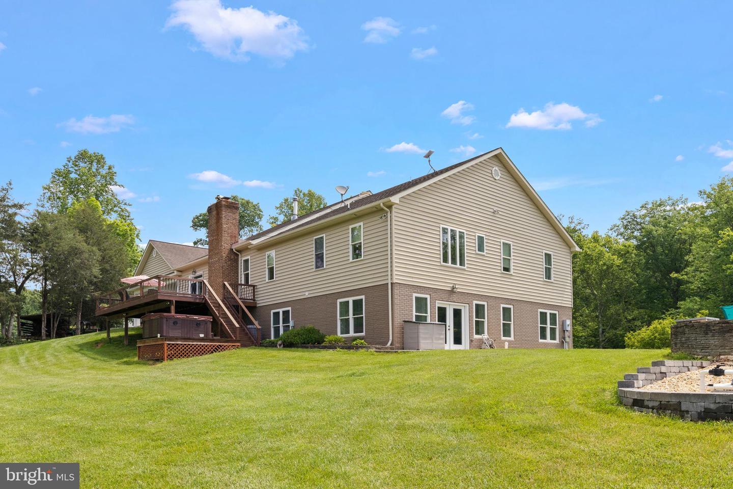 7312 OAK LN, MARSHALL, Virginia 20115, 4 Bedrooms Bedrooms, ,3 BathroomsBathrooms,Farm,For sale,7312 OAK LN,VAFQ2016554 MLS # VAFQ2016554