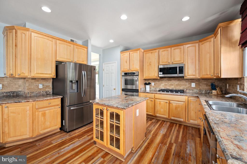 5606 JOSHUA TREE CIR, FREDERICKSBURG, Virginia 22407, 4 Bedrooms Bedrooms, ,2 BathroomsBathrooms,Residential,5606 JOSHUA TREE CIR,VASP2032248 MLS # VASP2032248