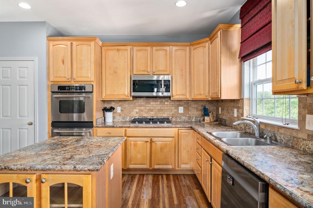 5606 JOSHUA TREE CIR, FREDERICKSBURG, Virginia 22407, 4 Bedrooms Bedrooms, ,2 BathroomsBathrooms,Residential,5606 JOSHUA TREE CIR,VASP2032248 MLS # VASP2032248