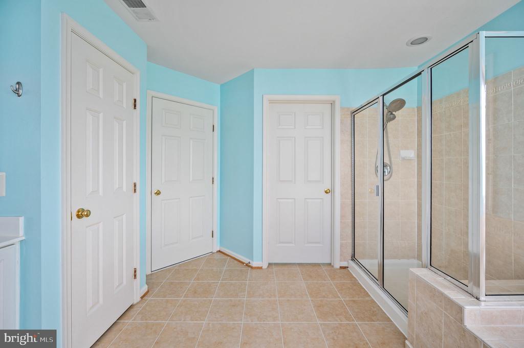 5606 JOSHUA TREE CIR, FREDERICKSBURG, Virginia 22407, 4 Bedrooms Bedrooms, ,2 BathroomsBathrooms,Residential,5606 JOSHUA TREE CIR,VASP2032248 MLS # VASP2032248