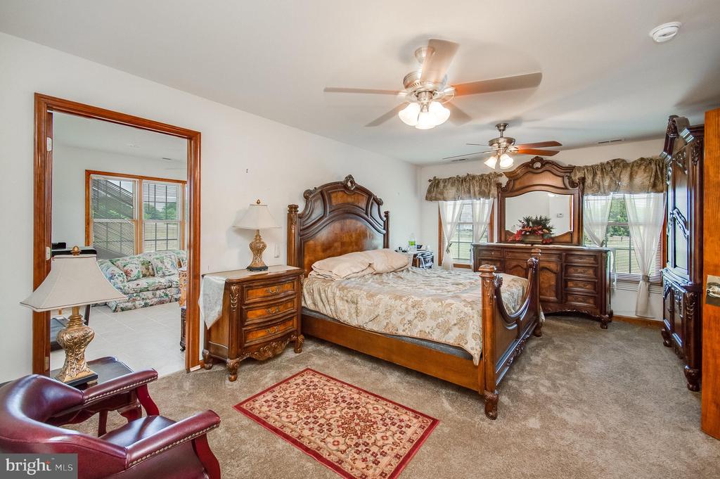 11425 CUSTERS TRCE, SPOTSYLVANIA, Virginia 22553, 4 Bedrooms Bedrooms, ,4 BathroomsBathrooms,Residential,11425 CUSTERS TRCE,VASP2032390 MLS # VASP2032390