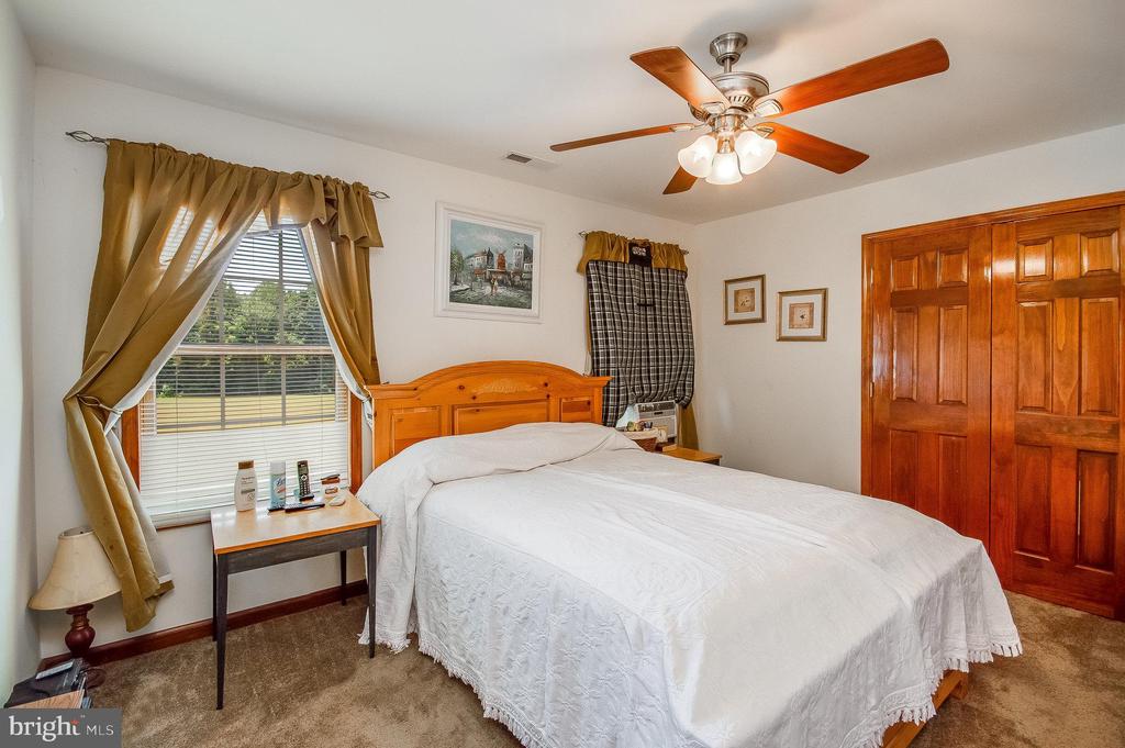 11425 CUSTERS TRCE, SPOTSYLVANIA, Virginia 22553, 4 Bedrooms Bedrooms, ,4 BathroomsBathrooms,Residential,11425 CUSTERS TRCE,VASP2032390 MLS # VASP2032390