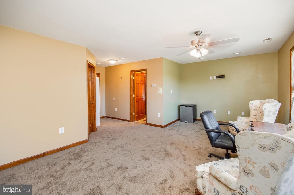11425 CUSTERS TRCE, SPOTSYLVANIA, Virginia 22553, 4 Bedrooms Bedrooms, ,4 BathroomsBathrooms,Residential,11425 CUSTERS TRCE,VASP2032390 MLS # VASP2032390