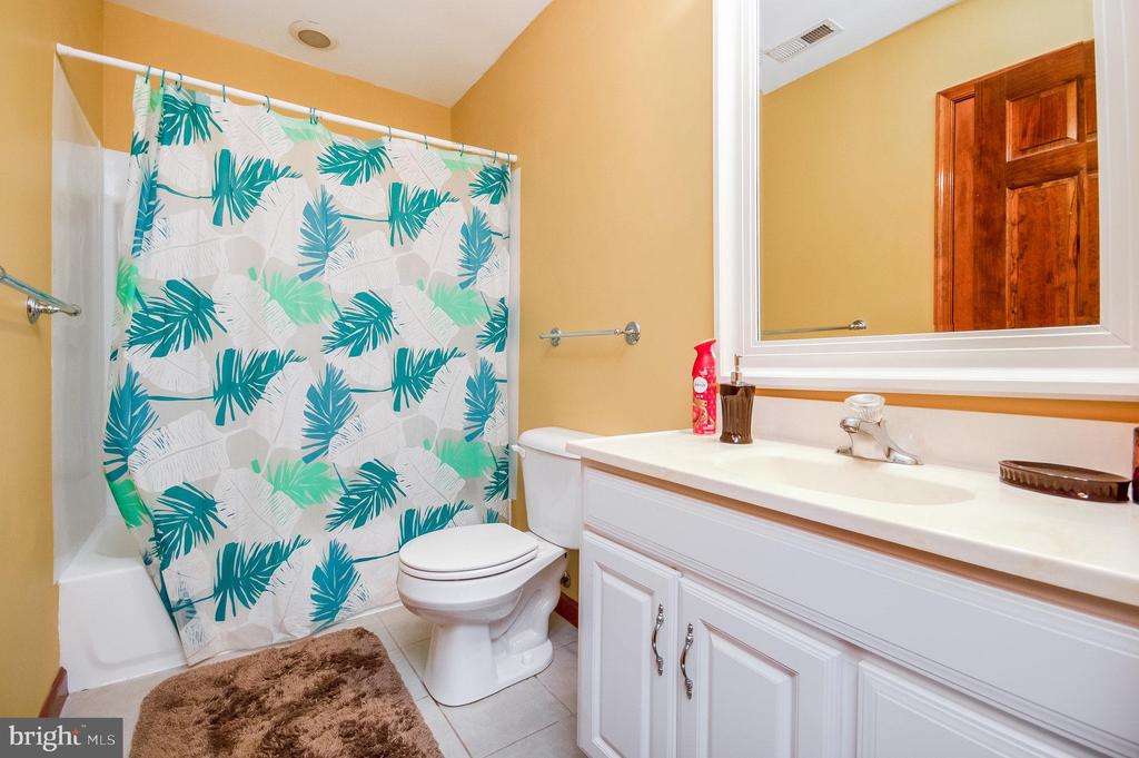 11425 CUSTERS TRCE, SPOTSYLVANIA, Virginia 22553, 4 Bedrooms Bedrooms, ,4 BathroomsBathrooms,Residential,11425 CUSTERS TRCE,VASP2032390 MLS # VASP2032390