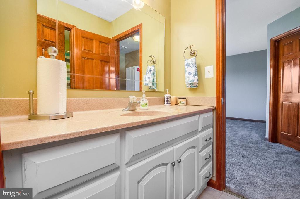 11425 CUSTERS TRCE, SPOTSYLVANIA, Virginia 22553, 4 Bedrooms Bedrooms, ,4 BathroomsBathrooms,Residential,11425 CUSTERS TRCE,VASP2032390 MLS # VASP2032390