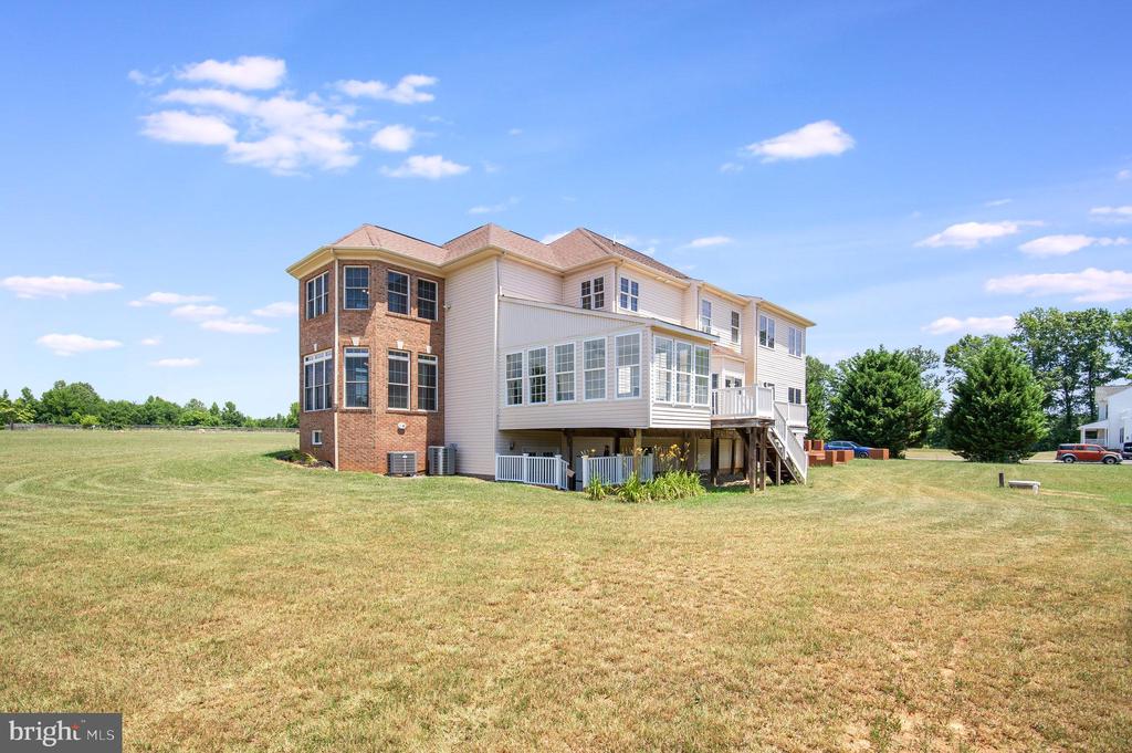 11425 CUSTERS TRCE, SPOTSYLVANIA, Virginia 22553, 4 Bedrooms Bedrooms, ,4 BathroomsBathrooms,Residential,11425 CUSTERS TRCE,VASP2032390 MLS # VASP2032390