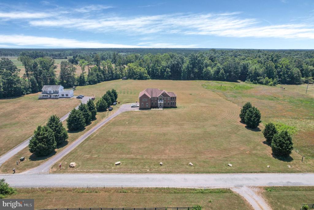 11425 CUSTERS TRCE, SPOTSYLVANIA, Virginia 22553, 4 Bedrooms Bedrooms, ,4 BathroomsBathrooms,Residential,11425 CUSTERS TRCE,VASP2032390 MLS # VASP2032390