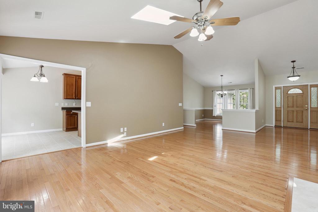 200 SAYLERS CREEK RD, LOCUST GROVE, Virginia 22508, 4 Bedrooms Bedrooms, ,2 BathroomsBathrooms,Residential,200 SAYLERS CREEK RD,VAOR2009552 MLS # VAOR2009552