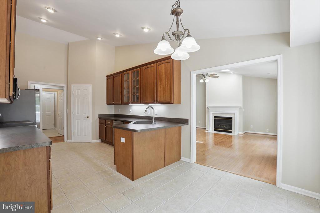 200 SAYLERS CREEK RD, LOCUST GROVE, Virginia 22508, 4 Bedrooms Bedrooms, ,2 BathroomsBathrooms,Residential,200 SAYLERS CREEK RD,VAOR2009552 MLS # VAOR2009552