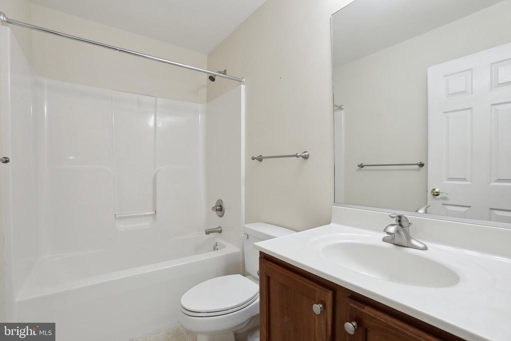 200 SAYLERS CREEK RD, LOCUST GROVE, Virginia 22508, 4 Bedrooms Bedrooms, ,2 BathroomsBathrooms,Residential,200 SAYLERS CREEK RD,VAOR2009552 MLS # VAOR2009552