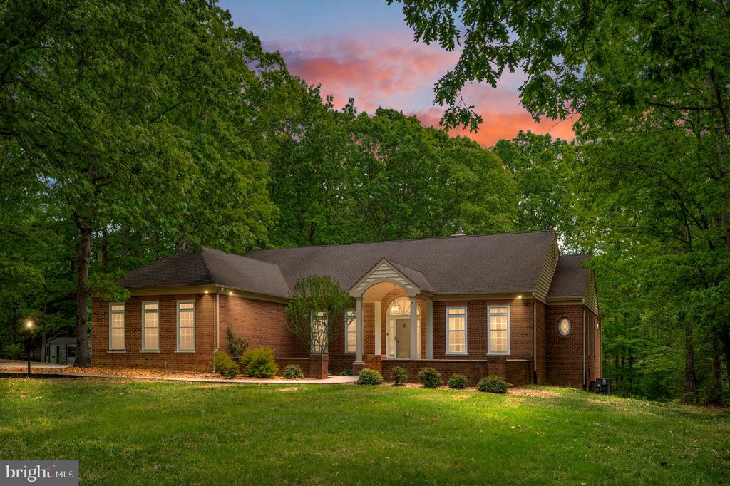 8504 MATTHEW MAURY CT, SPOTSYLVANIA, Virginia 22553, 5 Bedrooms Bedrooms, ,4 BathroomsBathrooms,Residential,8504 MATTHEW MAURY CT,VASP2032738 MLS # VASP2032738