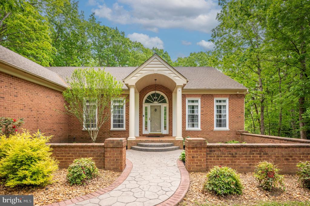 8504 MATTHEW MAURY CT, SPOTSYLVANIA, Virginia 22553, 5 Bedrooms Bedrooms, ,4 BathroomsBathrooms,Residential,8504 MATTHEW MAURY CT,VASP2032738 MLS # VASP2032738