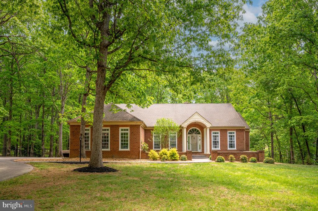 8504 MATTHEW MAURY CT, SPOTSYLVANIA, Virginia 22553, 5 Bedrooms Bedrooms, ,4 BathroomsBathrooms,Residential,8504 MATTHEW MAURY CT,VASP2032738 MLS # VASP2032738