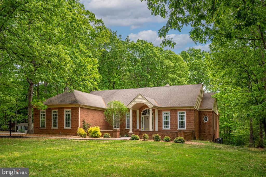 8504 MATTHEW MAURY CT, SPOTSYLVANIA, Virginia 22553, 5 Bedrooms Bedrooms, ,4 BathroomsBathrooms,Residential,8504 MATTHEW MAURY CT,VASP2032738 MLS # VASP2032738