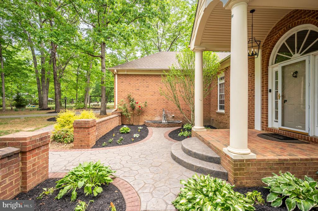 8504 MATTHEW MAURY CT, SPOTSYLVANIA, Virginia 22553, 5 Bedrooms Bedrooms, ,4 BathroomsBathrooms,Residential,8504 MATTHEW MAURY CT,VASP2032738 MLS # VASP2032738