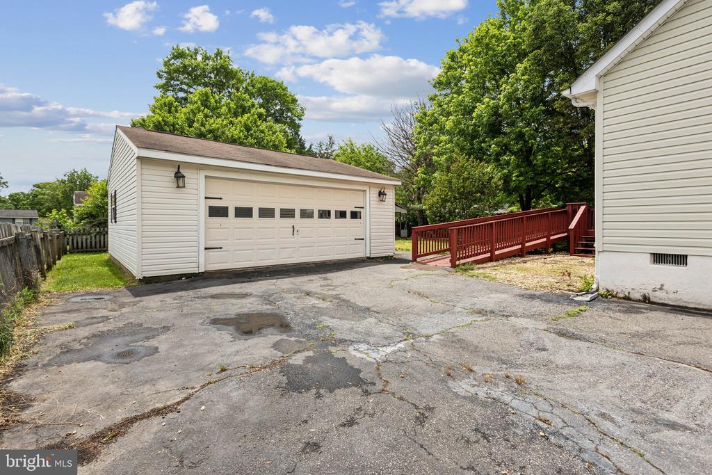5003 NORRIS DR, FREDERICKSBURG, Virginia 22407, 3 Bedrooms Bedrooms, ,2 BathroomsBathrooms,Residential,5003 NORRIS DR,VASP2032664 MLS # VASP2032664