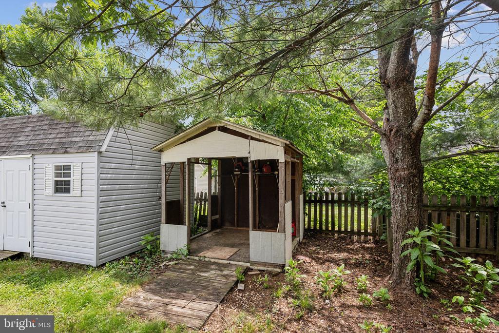5003 NORRIS DR, FREDERICKSBURG, Virginia 22407, 3 Bedrooms Bedrooms, ,2 BathroomsBathrooms,Residential,5003 NORRIS DR,VASP2032664 MLS # VASP2032664