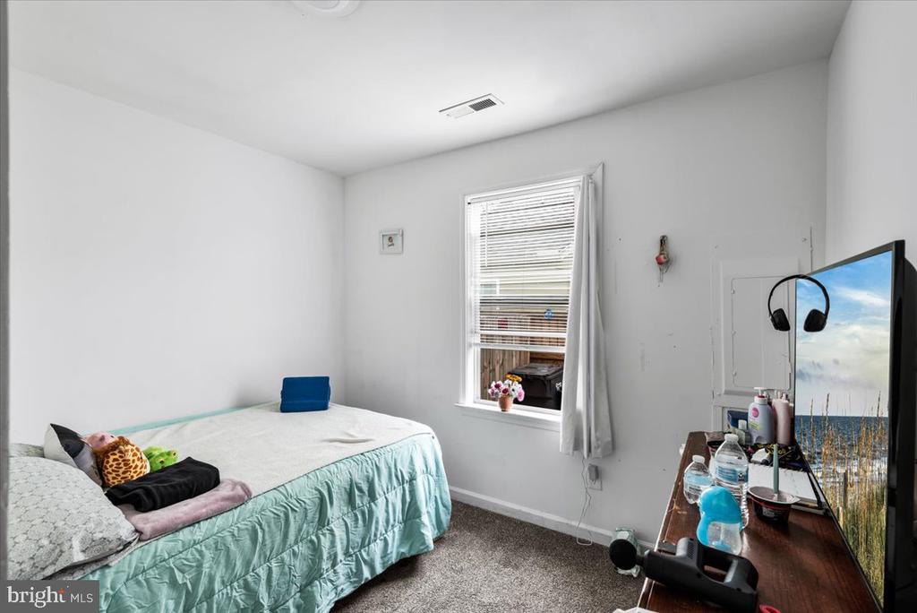 216 BEND FARM RD, FREDERICKSBURG, Virginia 22408, 2 Bedrooms Bedrooms, ,2 BathroomsBathrooms,Residential,216 BEND FARM RD,VASP2032822 MLS # VASP2032822