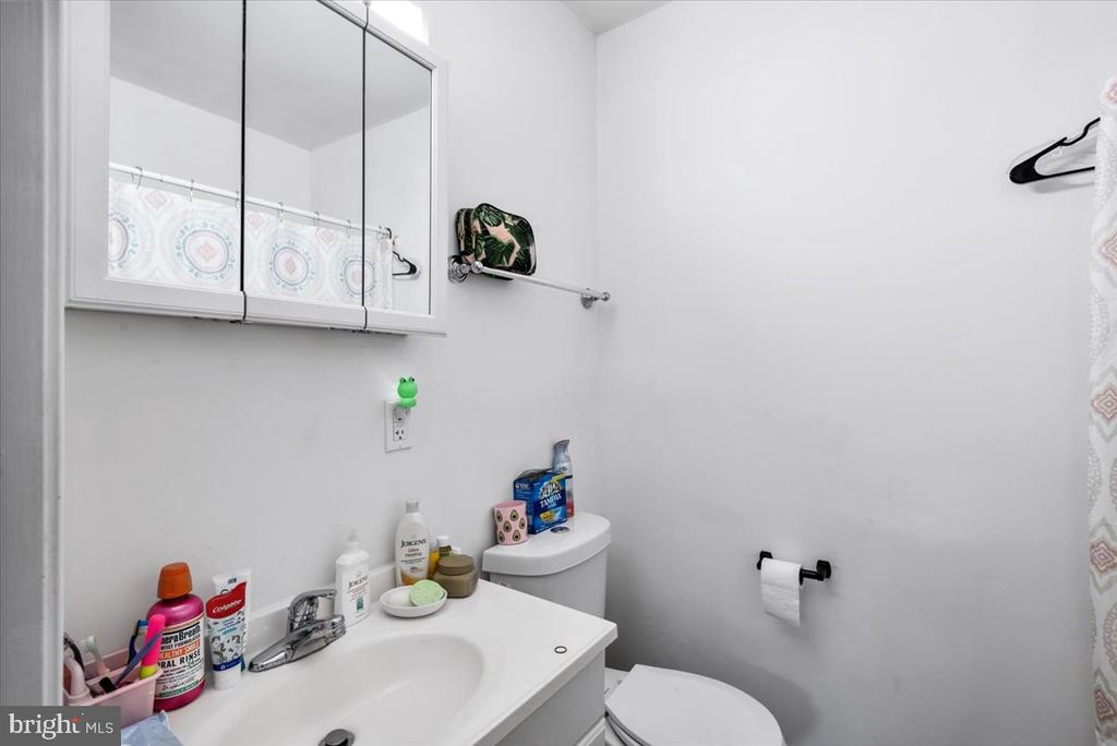 216 BEND FARM RD, FREDERICKSBURG, Virginia 22408, 2 Bedrooms Bedrooms, ,2 BathroomsBathrooms,Residential,216 BEND FARM RD,VASP2032822 MLS # VASP2032822