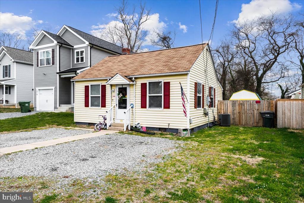 216 BEND FARM RD, FREDERICKSBURG, Virginia 22408, 2 Bedrooms Bedrooms, ,2 BathroomsBathrooms,Residential,216 BEND FARM RD,VASP2032822 MLS # VASP2032822