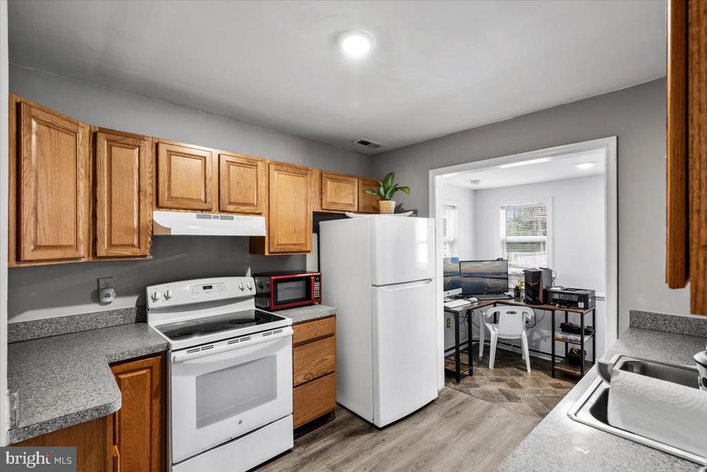 216 BEND FARM RD, FREDERICKSBURG, Virginia 22408, 2 Bedrooms Bedrooms, ,2 BathroomsBathrooms,Residential,216 BEND FARM RD,VASP2032822 MLS # VASP2032822