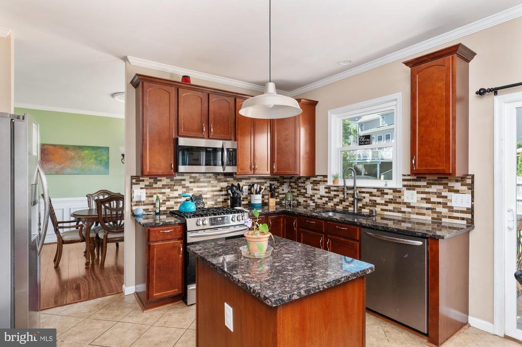 5930 W COPPER MOUNTAIN DR, SPOTSYLVANIA, Virginia 22553, 4 Bedrooms Bedrooms, ,2 BathroomsBathrooms,Residential,5930 W COPPER MOUNTAIN DR,VASP2032832 MLS # VASP2032832