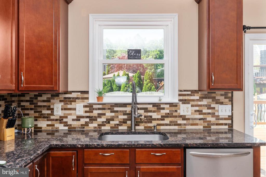 5930 W COPPER MOUNTAIN DR, SPOTSYLVANIA, Virginia 22553, 4 Bedrooms Bedrooms, ,2 BathroomsBathrooms,Residential,5930 W COPPER MOUNTAIN DR,VASP2032832 MLS # VASP2032832