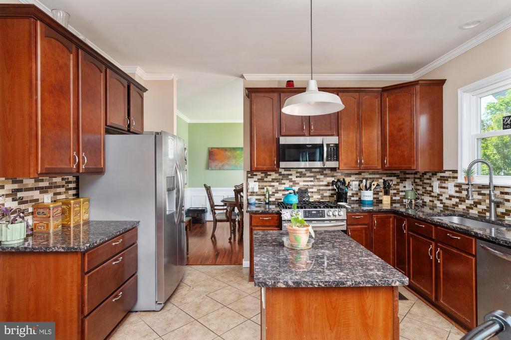 5930 W COPPER MOUNTAIN DR, SPOTSYLVANIA, Virginia 22553, 4 Bedrooms Bedrooms, ,2 BathroomsBathrooms,Residential,5930 W COPPER MOUNTAIN DR,VASP2032832 MLS # VASP2032832
