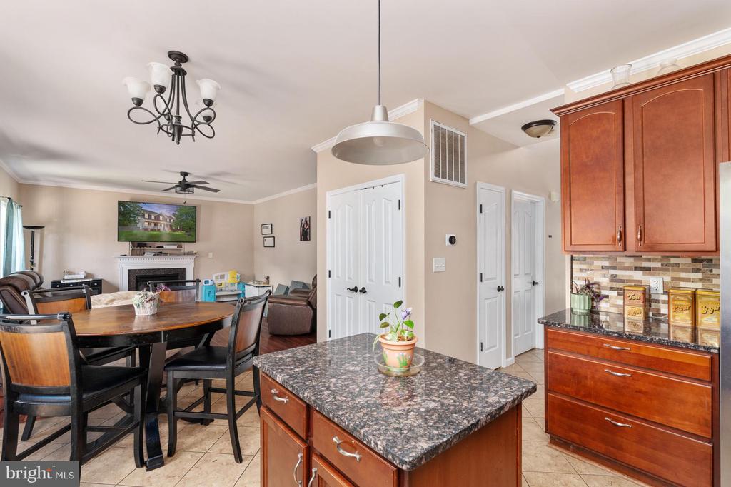 5930 W COPPER MOUNTAIN DR, SPOTSYLVANIA, Virginia 22553, 4 Bedrooms Bedrooms, ,2 BathroomsBathrooms,Residential,5930 W COPPER MOUNTAIN DR,VASP2032832 MLS # VASP2032832