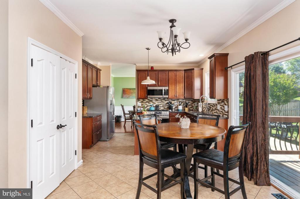 5930 W COPPER MOUNTAIN DR, SPOTSYLVANIA, Virginia 22553, 4 Bedrooms Bedrooms, ,2 BathroomsBathrooms,Residential,5930 W COPPER MOUNTAIN DR,VASP2032832 MLS # VASP2032832