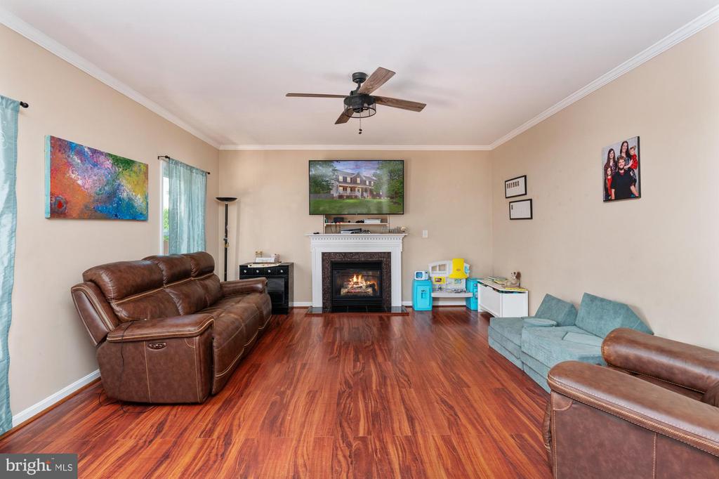 5930 W COPPER MOUNTAIN DR, SPOTSYLVANIA, Virginia 22553, 4 Bedrooms Bedrooms, ,2 BathroomsBathrooms,Residential,5930 W COPPER MOUNTAIN DR,VASP2032832 MLS # VASP2032832