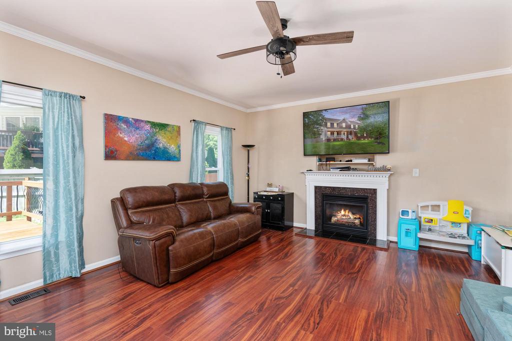 5930 W COPPER MOUNTAIN DR, SPOTSYLVANIA, Virginia 22553, 4 Bedrooms Bedrooms, ,2 BathroomsBathrooms,Residential,5930 W COPPER MOUNTAIN DR,VASP2032832 MLS # VASP2032832