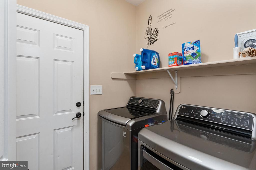 5930 W COPPER MOUNTAIN DR, SPOTSYLVANIA, Virginia 22553, 4 Bedrooms Bedrooms, ,2 BathroomsBathrooms,Residential,5930 W COPPER MOUNTAIN DR,VASP2032832 MLS # VASP2032832