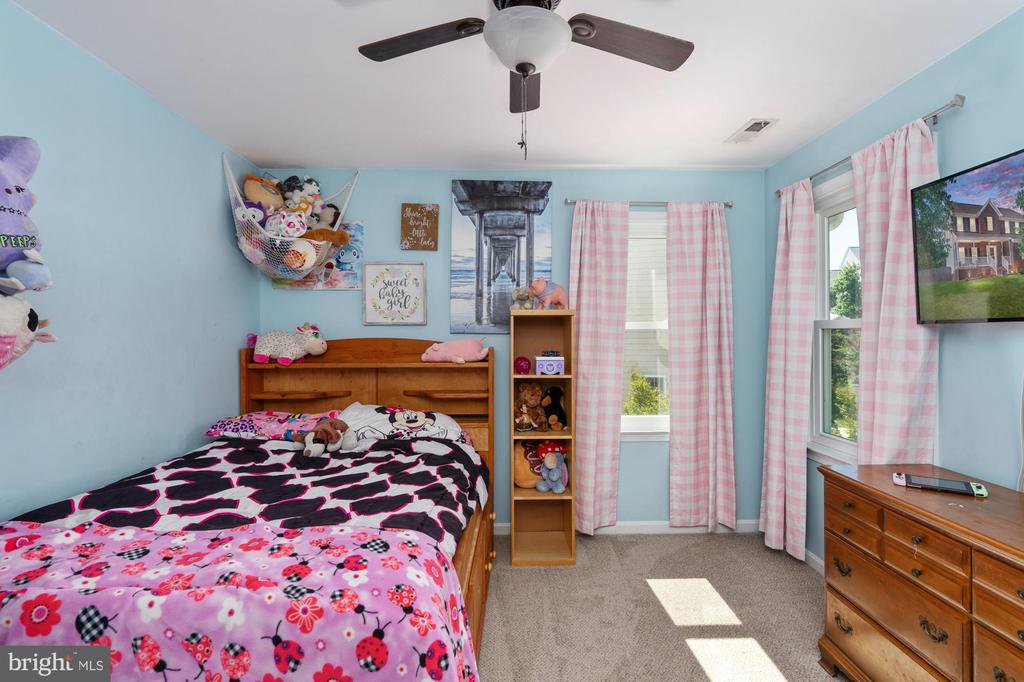 5930 W COPPER MOUNTAIN DR, SPOTSYLVANIA, Virginia 22553, 4 Bedrooms Bedrooms, ,2 BathroomsBathrooms,Residential,5930 W COPPER MOUNTAIN DR,VASP2032832 MLS # VASP2032832