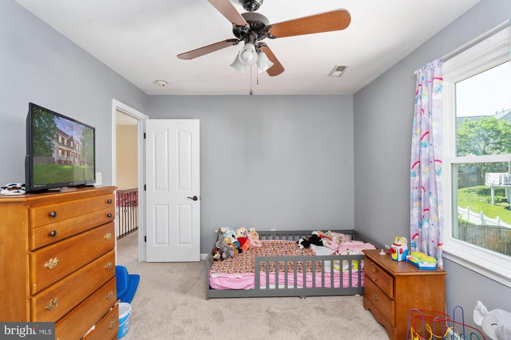5930 W COPPER MOUNTAIN DR, SPOTSYLVANIA, Virginia 22553, 4 Bedrooms Bedrooms, ,2 BathroomsBathrooms,Residential,5930 W COPPER MOUNTAIN DR,VASP2032832 MLS # VASP2032832