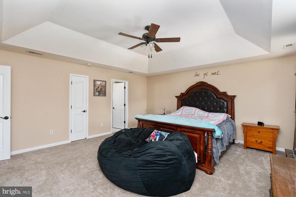 5930 W COPPER MOUNTAIN DR, SPOTSYLVANIA, Virginia 22553, 4 Bedrooms Bedrooms, ,2 BathroomsBathrooms,Residential,5930 W COPPER MOUNTAIN DR,VASP2032832 MLS # VASP2032832