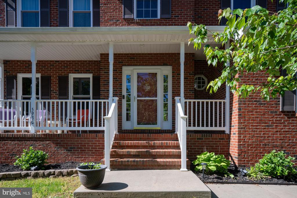 5930 W COPPER MOUNTAIN DR, SPOTSYLVANIA, Virginia 22553, 4 Bedrooms Bedrooms, ,2 BathroomsBathrooms,Residential,5930 W COPPER MOUNTAIN DR,VASP2032832 MLS # VASP2032832