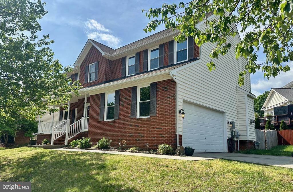5930 W COPPER MOUNTAIN DR, SPOTSYLVANIA, Virginia 22553, 4 Bedrooms Bedrooms, ,2 BathroomsBathrooms,Residential,5930 W COPPER MOUNTAIN DR,VASP2032832 MLS # VASP2032832